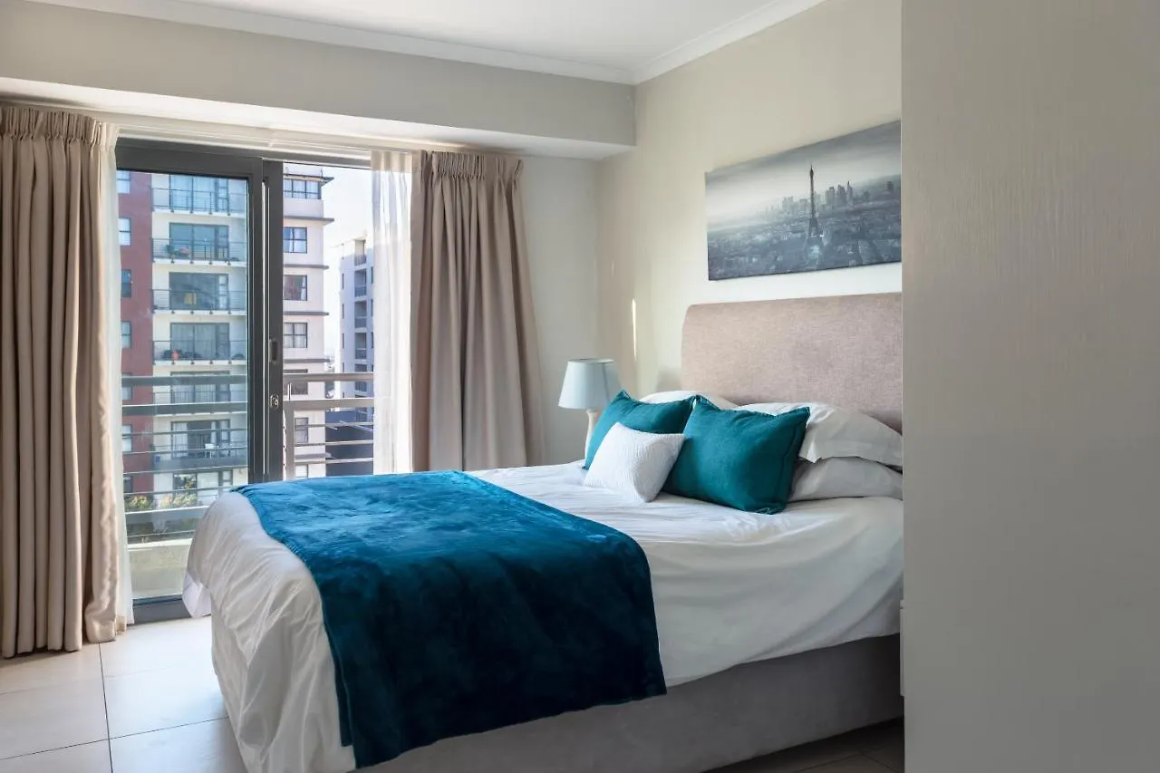 Apartment The Paragon Urbane Centrally Located, Modern Comforts Kapstadt